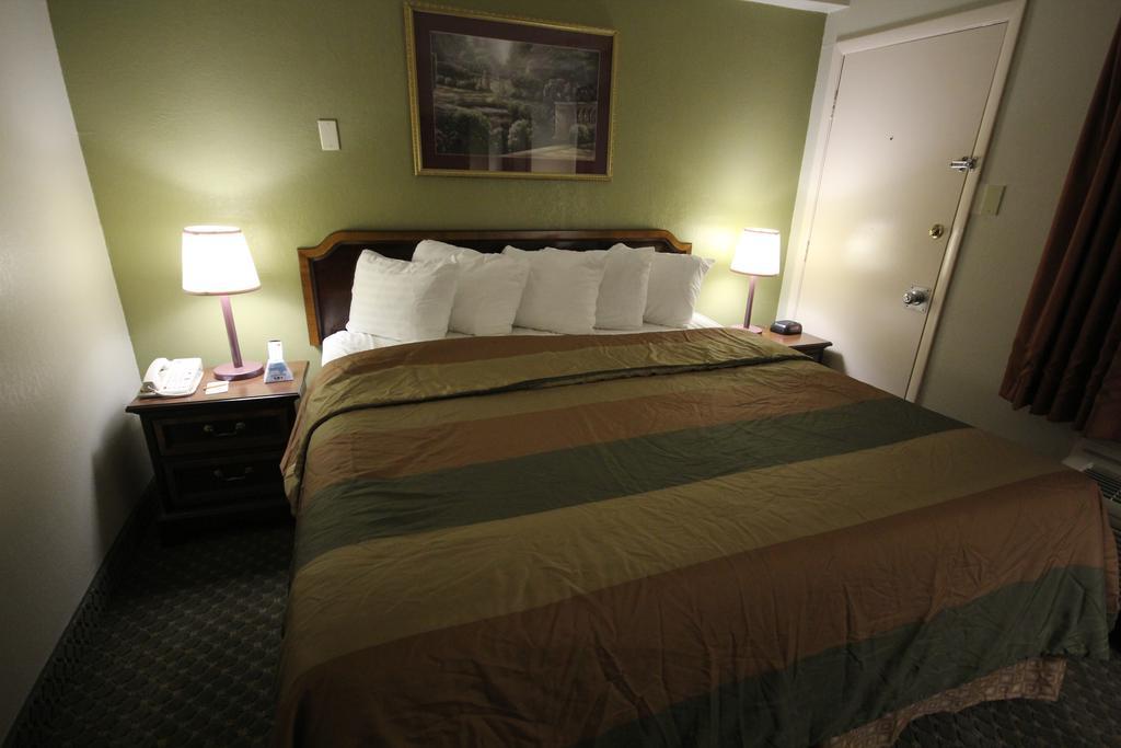 Rodeway Inn & Suites Nashville Kamer foto