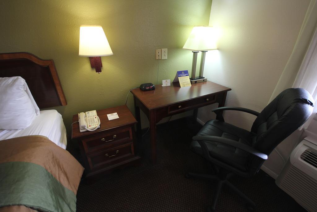 Rodeway Inn & Suites Nashville Kamer foto