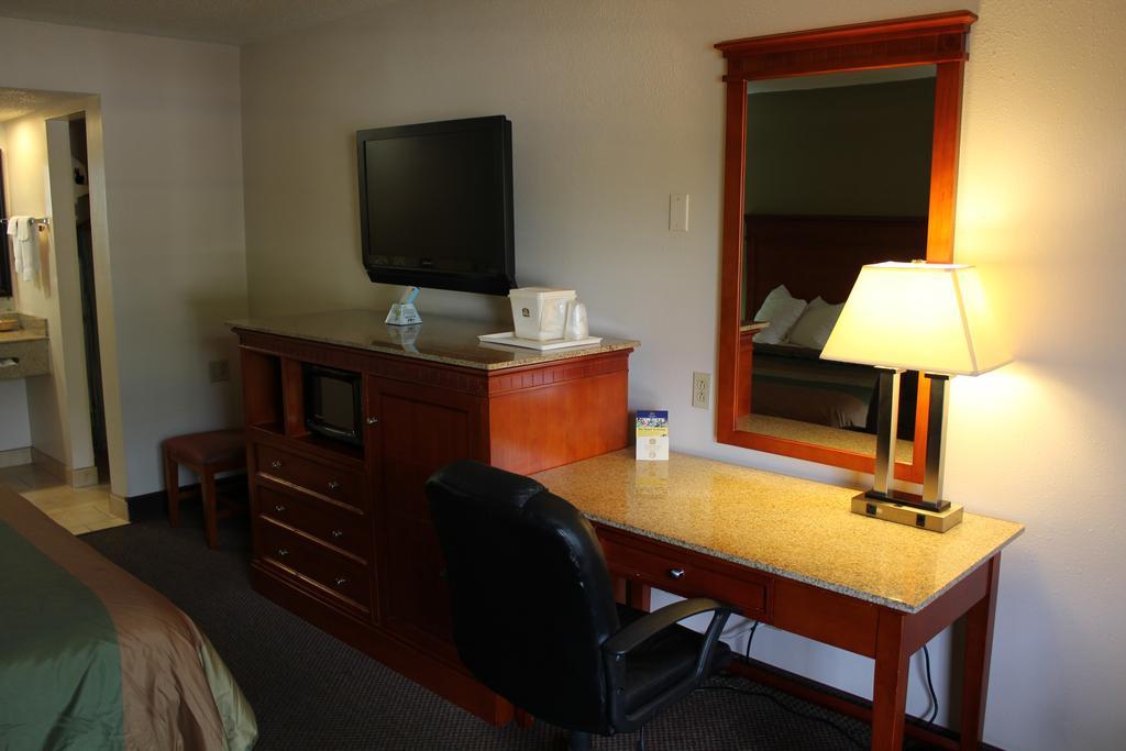 Rodeway Inn & Suites Nashville Kamer foto