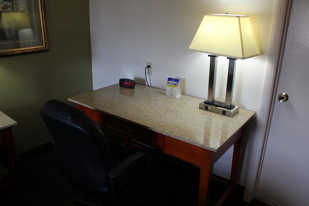 Rodeway Inn & Suites Nashville Kamer foto