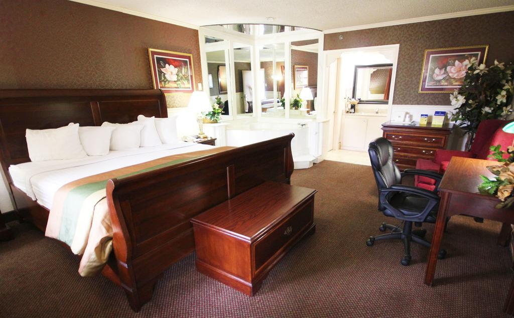 Rodeway Inn & Suites Nashville Buitenkant foto