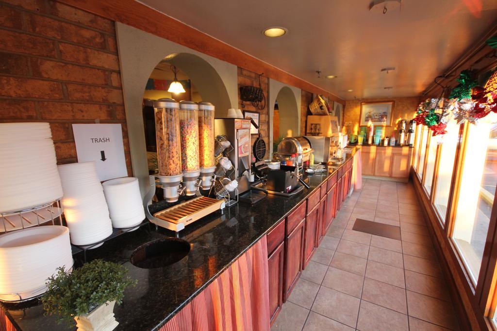 Rodeway Inn & Suites Nashville Buitenkant foto